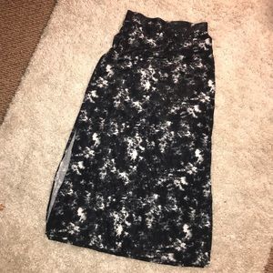 Mossimo Printed Maxi Skirt with Slit